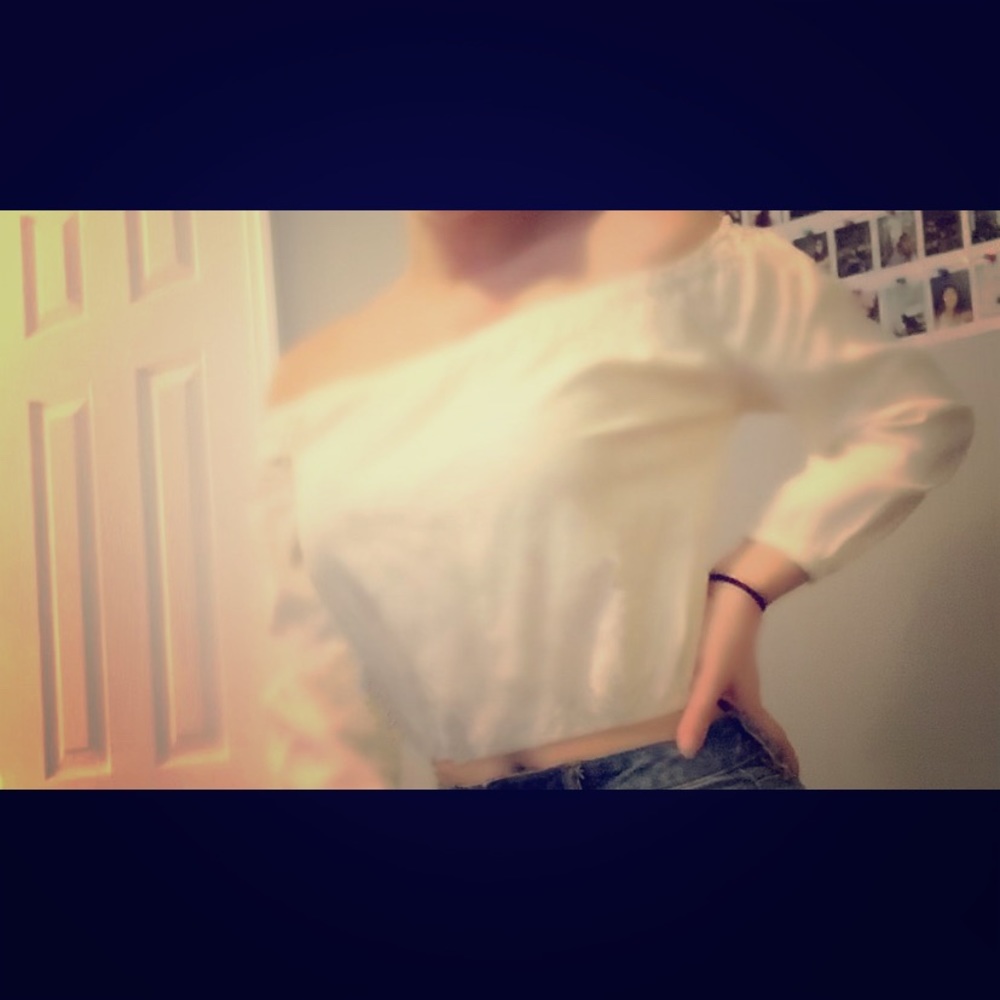brandy melville white off the shoulder shirt